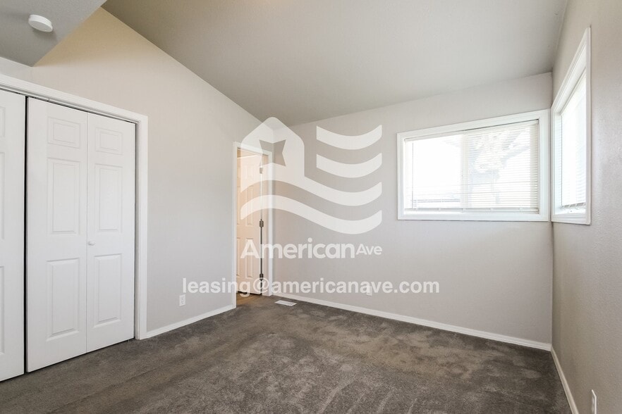 Building Photo - 536 S 102nd E Ave