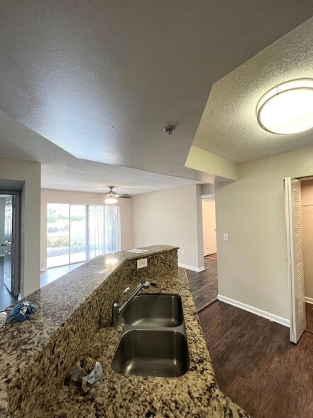Building Photo - 3663 NW Adriatic Ln