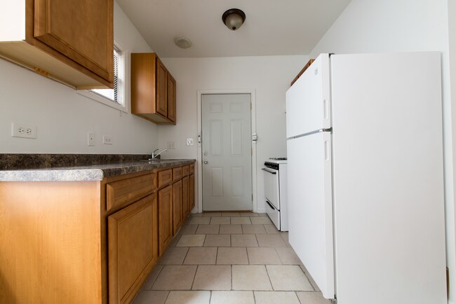 Building Photo - Chatham Apartments