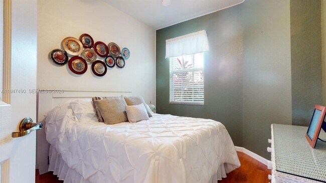 Building Photo - 7554 SW Herrington Ln