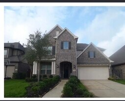 Building Photo - 2319 Jasper Pt