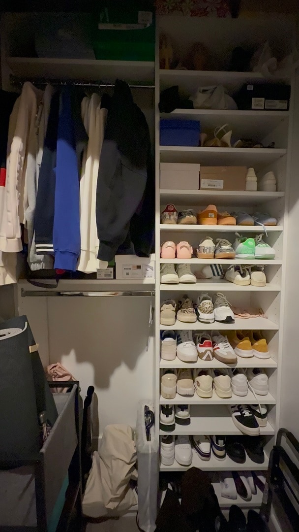 Building Photo - 235 W Van Buren St