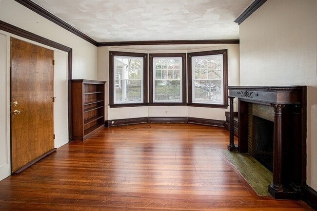 Building Photo - 130 Underwood St