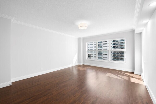 Building Photo - 3500 Galt Ocean Dr