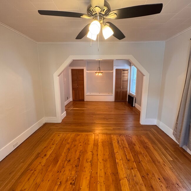 Building Photo - 230 Mechanic St