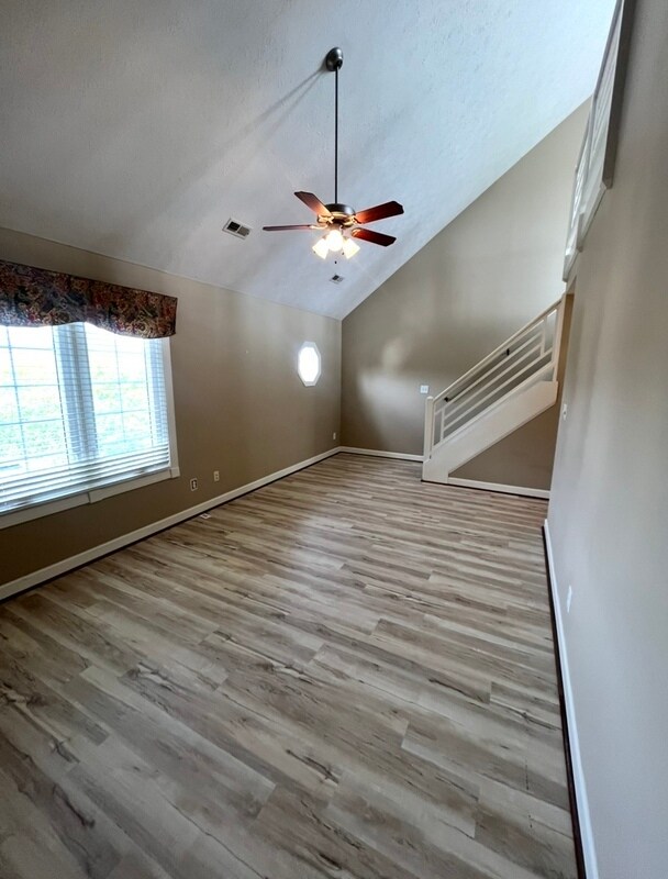 Building Photo - 367 Mainsail Dr