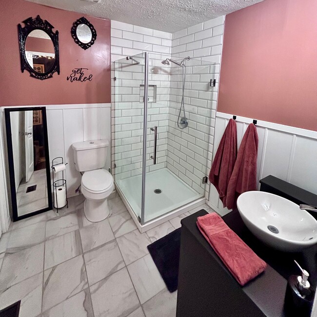 Bathroom 2 - 4501 N Deer Park Dr