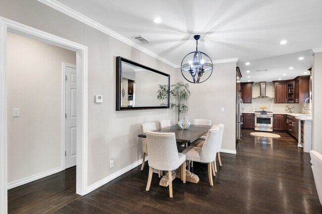 Building Photo - 17946 Valley Vista Blvd