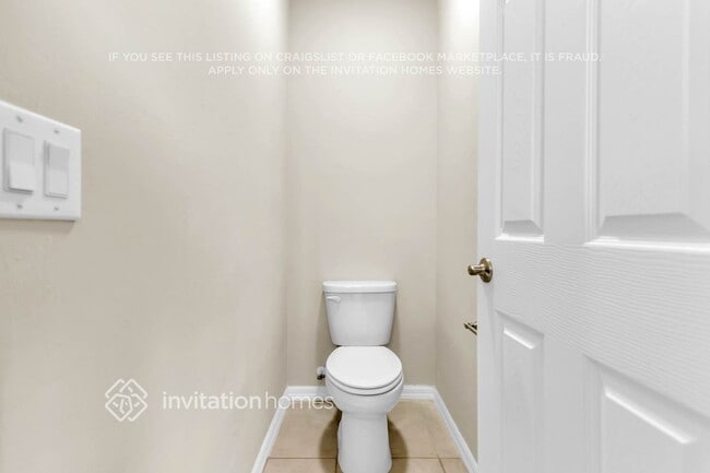 Building Photo - 3310 Acapulco Cir