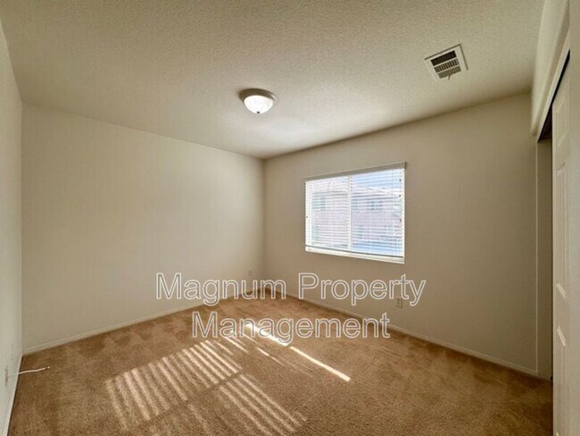 Building Photo - 29675 Ski Ranch St