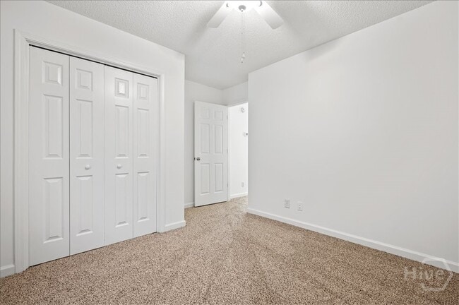 Building Photo - 479 Archer Rd