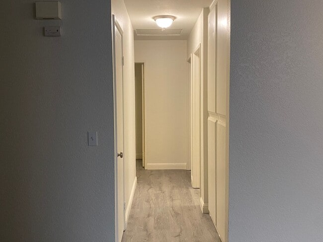 Building Photo - Single Story Upgraded Home in Fontana