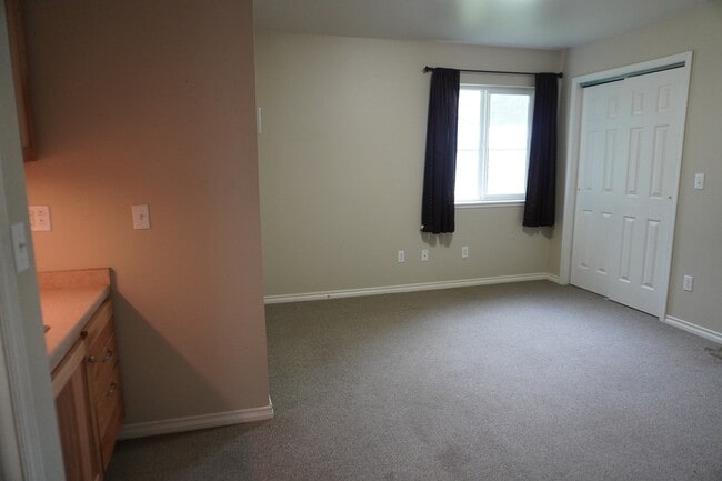 Building Photo - 1705 Resurrection Blvd