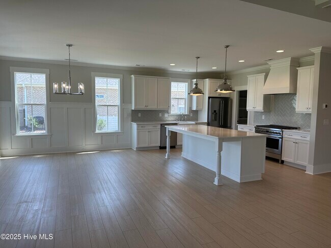 Building Photo - 3210 Calusa Cv