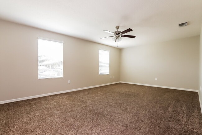 Building Photo - 4011 Bramblewood Loop