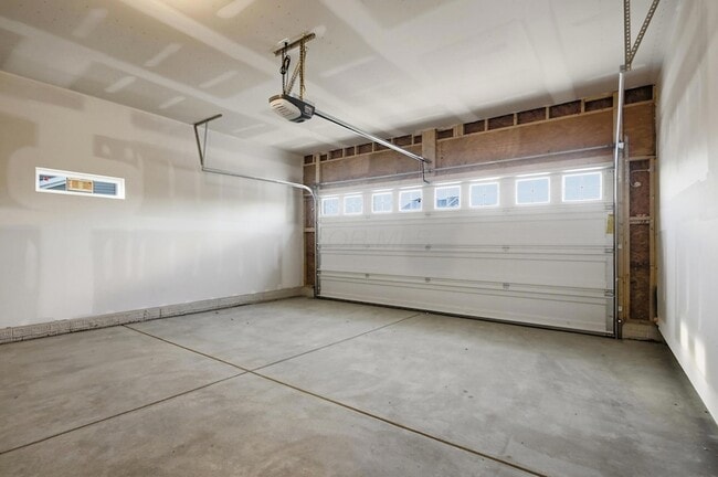 Building Photo - 7051 Aster Wy