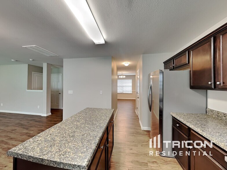 Building Photo - 103 Harvest Pointe Dr