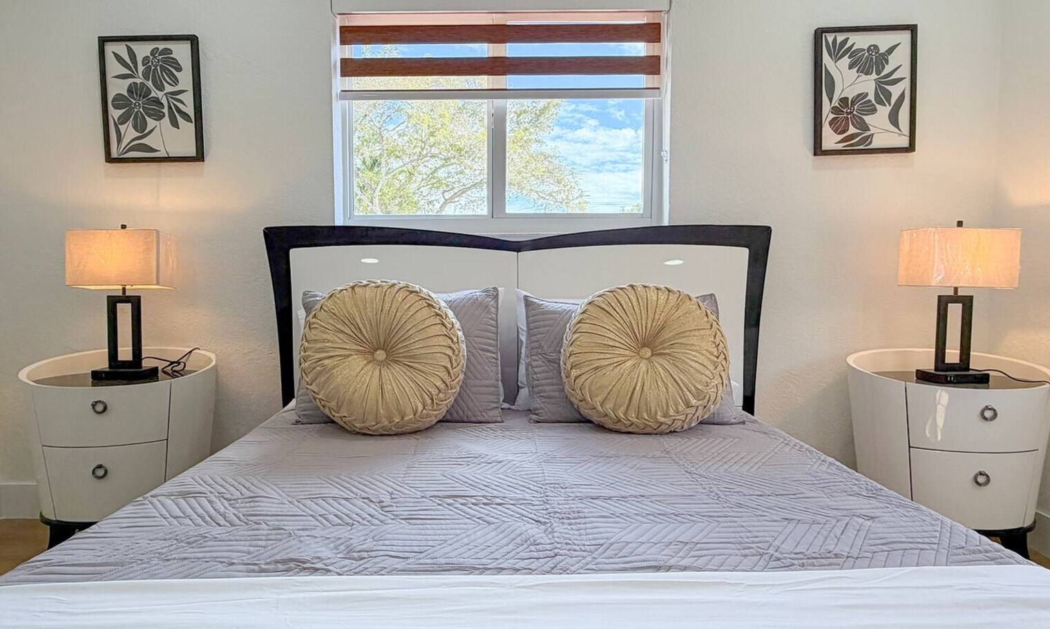 Building Photo - 340 Tamiami Canal Rd