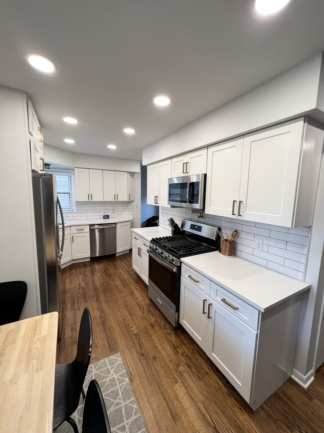 Building Photo - 12525 W Joliet Cir