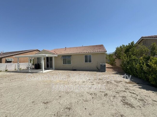 Building Photo - 1290 Esperanza Trail