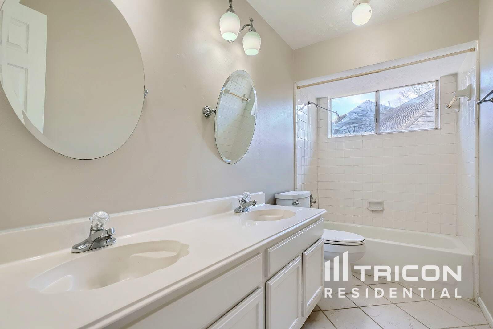 Building Photo - 5911 Klamath Falls Ct