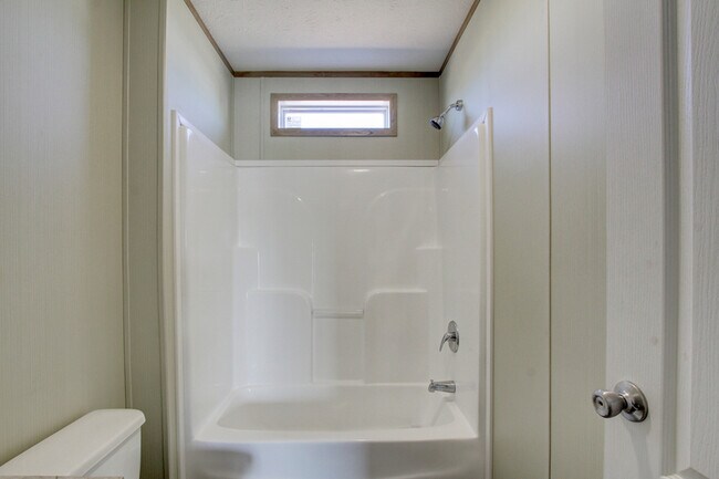 Building Photo - 5233 Clarksville Rd