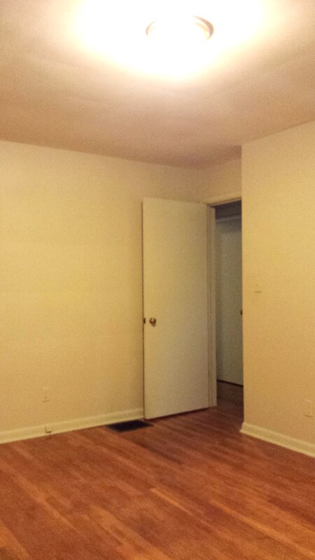 Building Photo - 4919 Fuller Dr