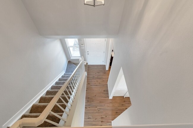 Building Photo - Charming 3 Bedroom 3 Bath Townhouse in Green Valley Ranch!