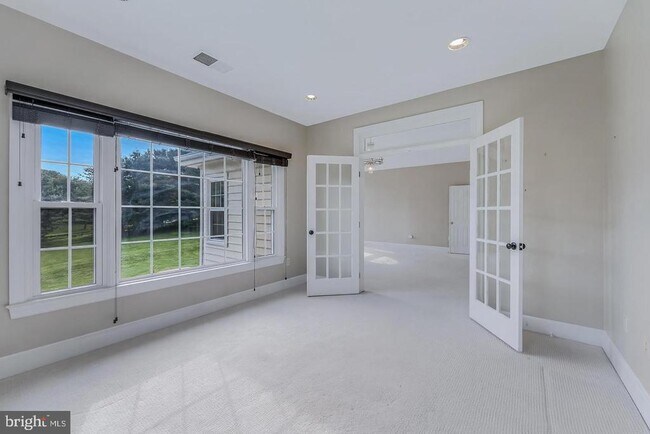 Building Photo - 615 Nalls Farm Way