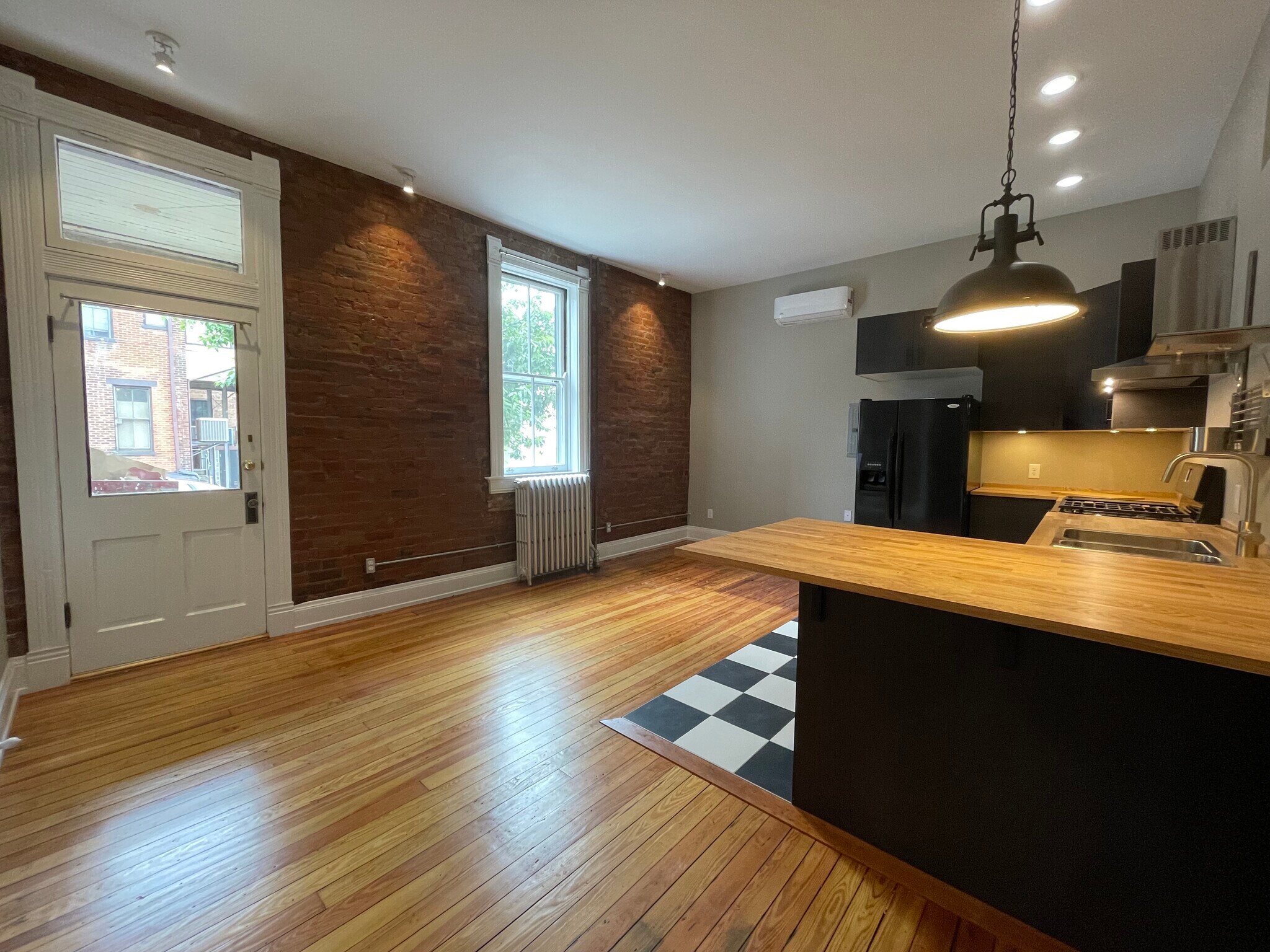 Building Photo - 401 Fairfield Ave