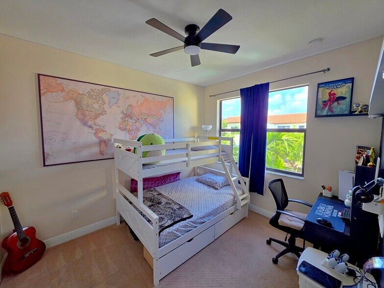 Building Photo - 20914 NW 1st Dr