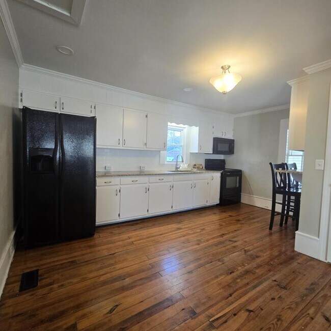 Building Photo - 7584 NC-43