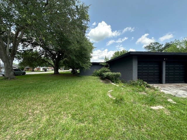 Building Photo - 3900 Aggie Dr