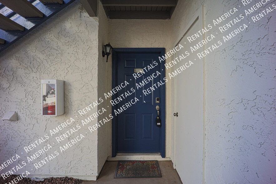 Building Photo - 855 N Dobson Rd