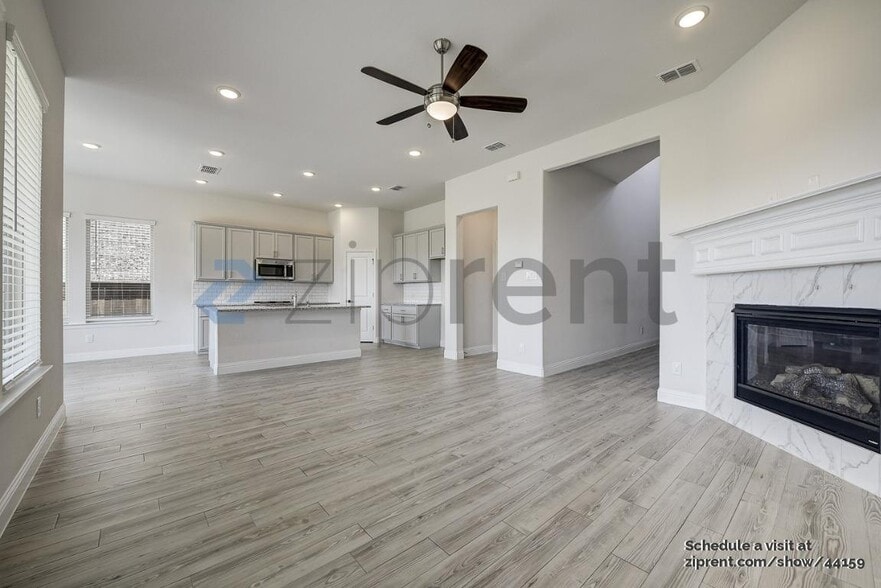 Building Photo - 808 Brenham Ave