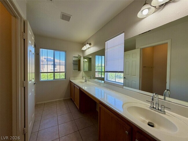 Building Photo - 3619 American Pie Ct