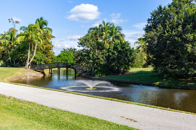 Building Photo - 11267 Pond View Dr