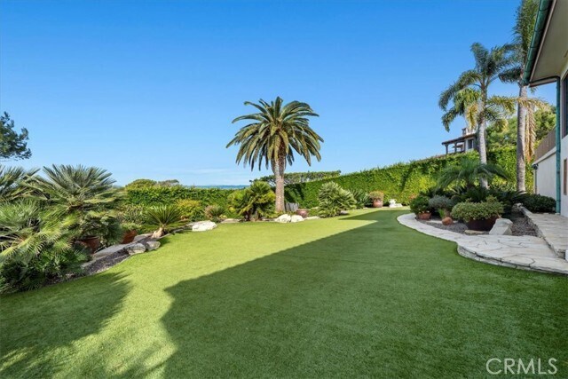 Building Photo - 809 Paseo Del Mar