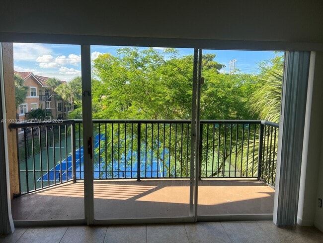 Building Photo - 8821 Wiles Rd