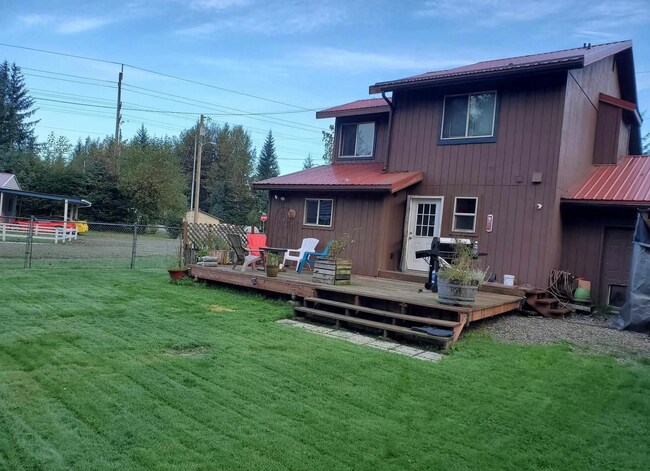 Building Photo - 8496 Thunder Mountain Rd