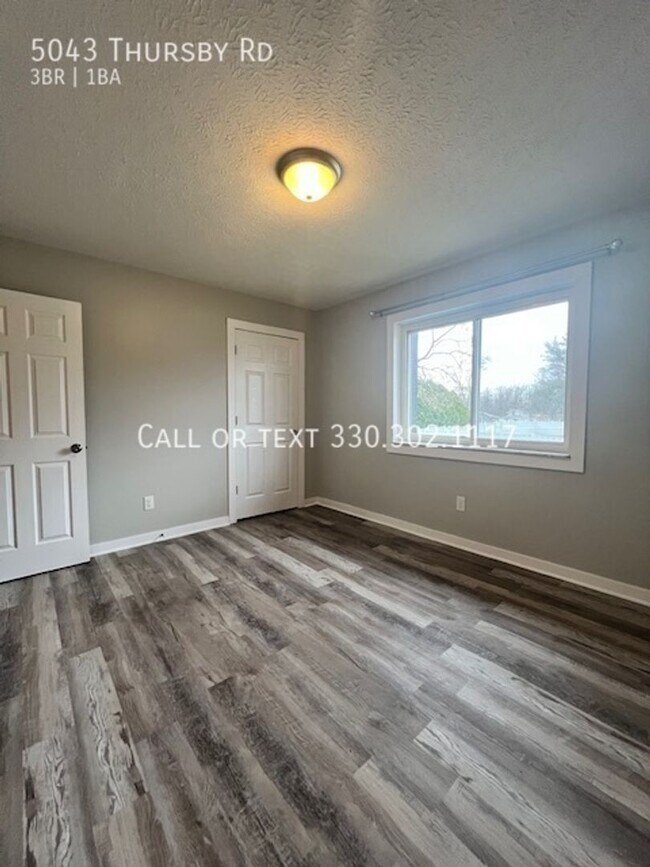Building Photo - 5043 Thursby Rd