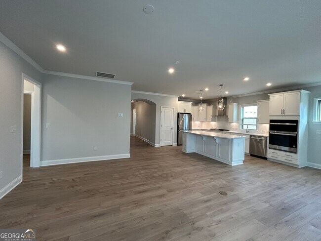 Building Photo - 473 Bandon Wy