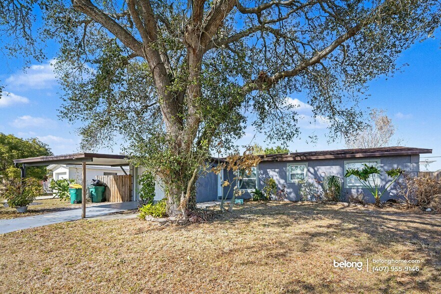 Building Photo - 2756 Locksley Rd