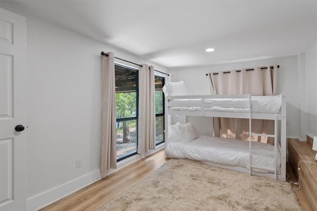 Building Photo - 25413 Pedernales Point Dr