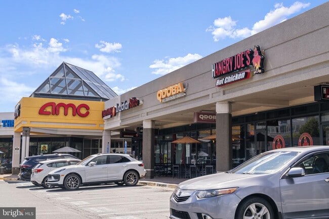 Building Photo - 2136 Glacier Rd