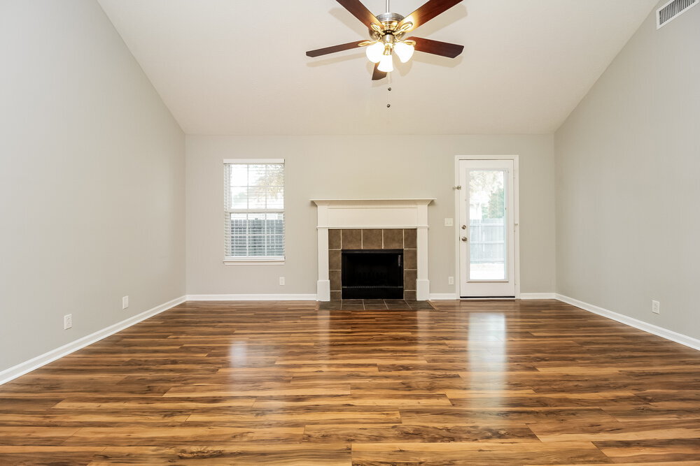 Building Photo - 1339 Macduff Dr