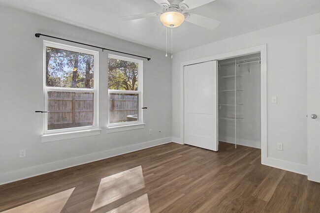 Building Photo - 5230 Richburg St