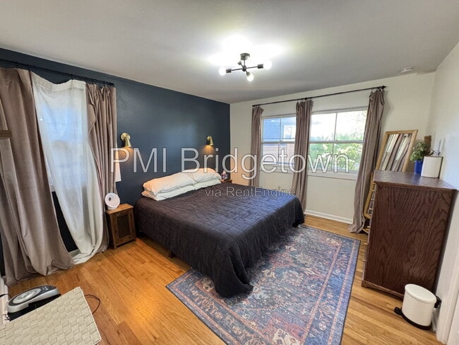 Building Photo - 9500 SW Ardenwood St