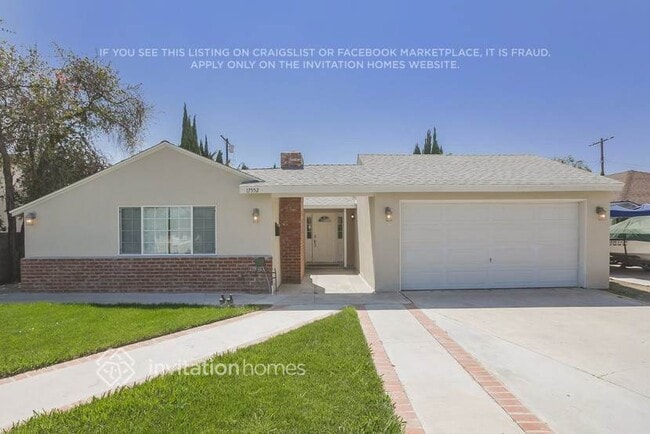 Building Photo - 17552 Cantara St