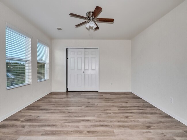Building Photo - 12215 Zenith Ridge Way